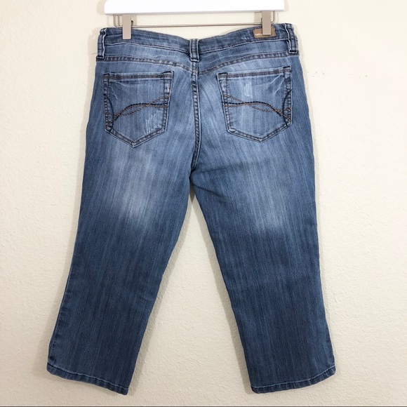 Refuge jean capris size 11 - Picture 2 of 7